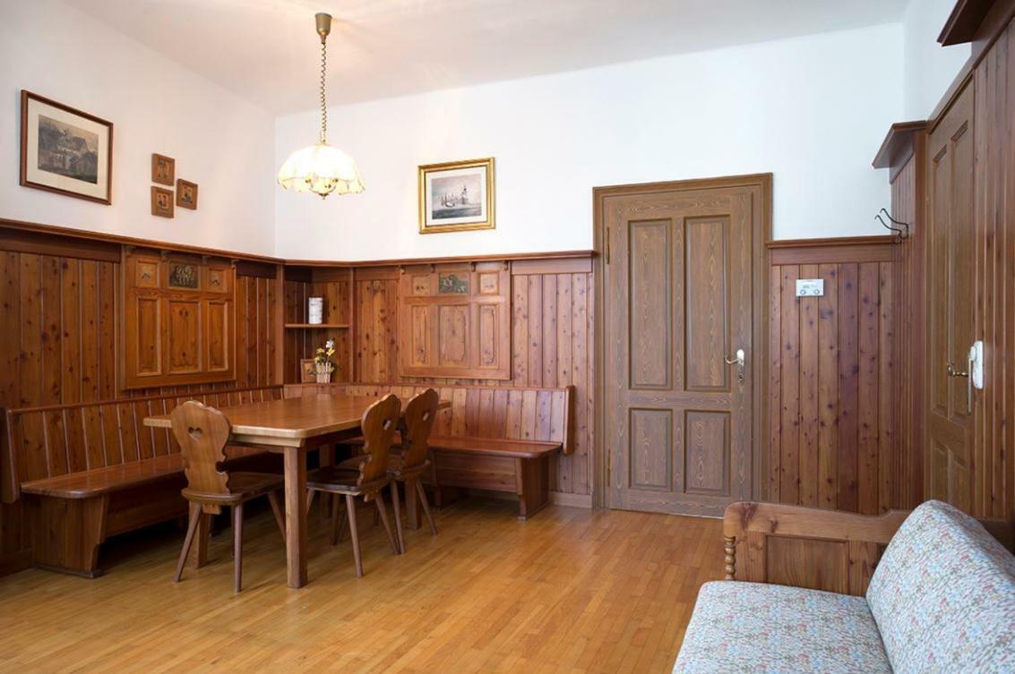 Apartment On Johannes-Gasse กมุนเดน ภายนอก รูปภาพ